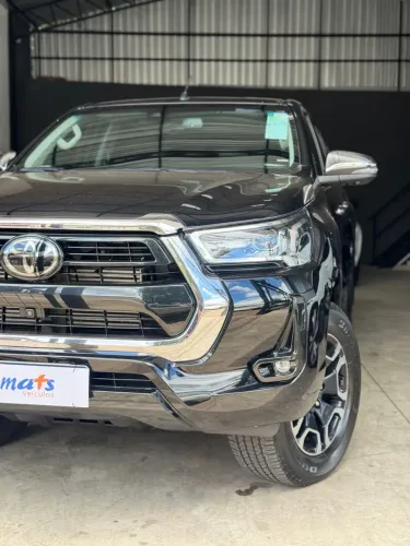 Toyota Hilux CD SRX 4X4 2.8 TDI 16V Diesel Aut. 2023