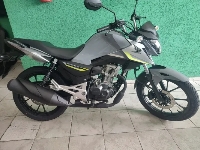 Honda Titan 2026 160cc cinza metálico Zero IPVA 2026 pago
