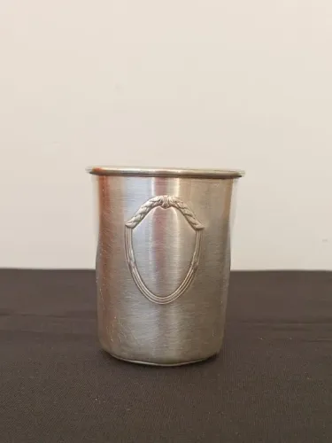 Copo e Porta-copos em metal alpaca