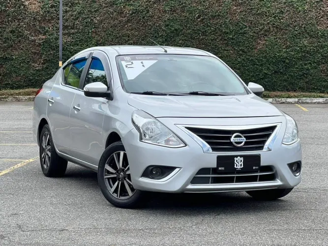 Nissan Versa V-drive Premium 1.6 16V Flex AUT 2021