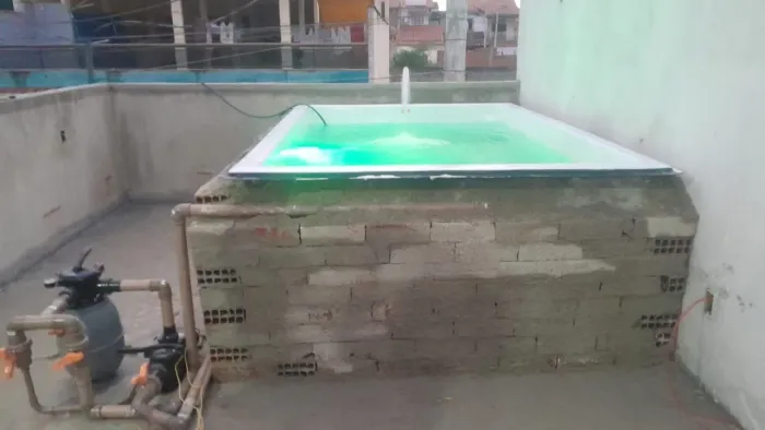 Instalação de piscina de fibra com garantia igui
