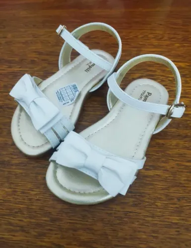 Sandália Branca Para Bebês