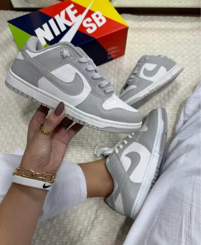 Nike Dunk Low - Cinza e Branco