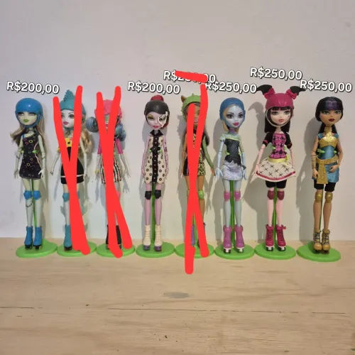 Draculaura roller maze custom