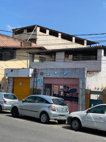 Loja Comercial Principal Liberdade na frente do Plano Inclinado