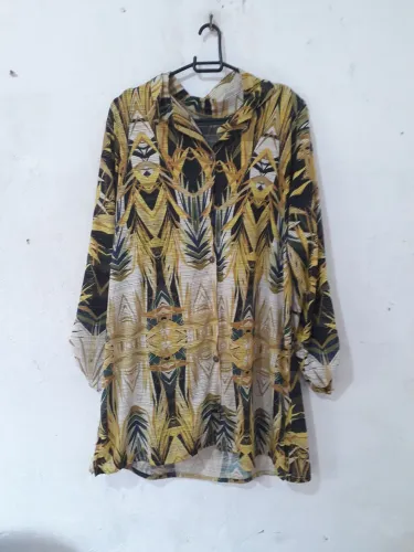 Camisa estampada feminina