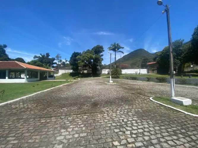 Vendo sítio com 10.500 m² Magé/ RJ