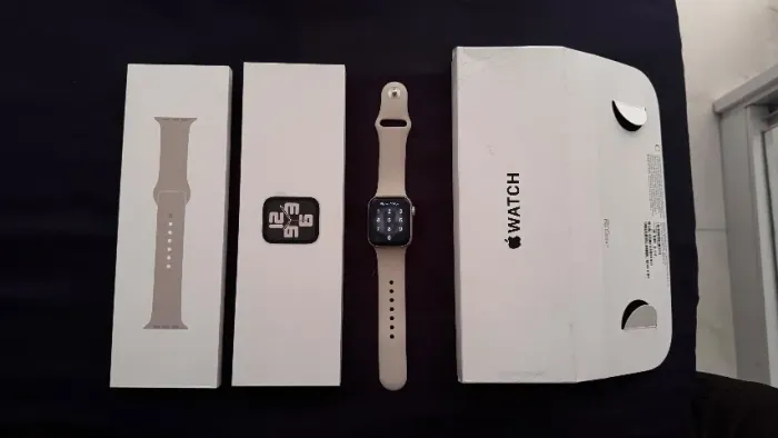 Apple Watch Se Gps + Cellular - Caixa Estelar De Alumínio 40 Mm - Pulseira Esportiva Estel