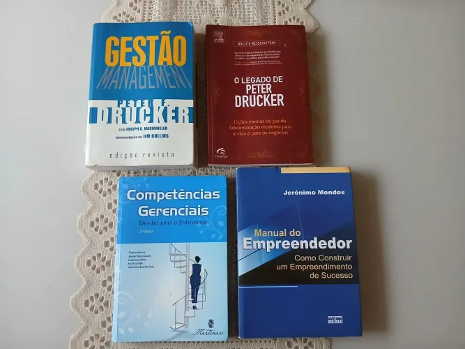 Coleção de Livros de Gestão e Empreendedorismo