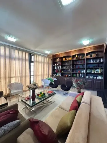 Casa à venda com 4 quartos - Teresina/PI