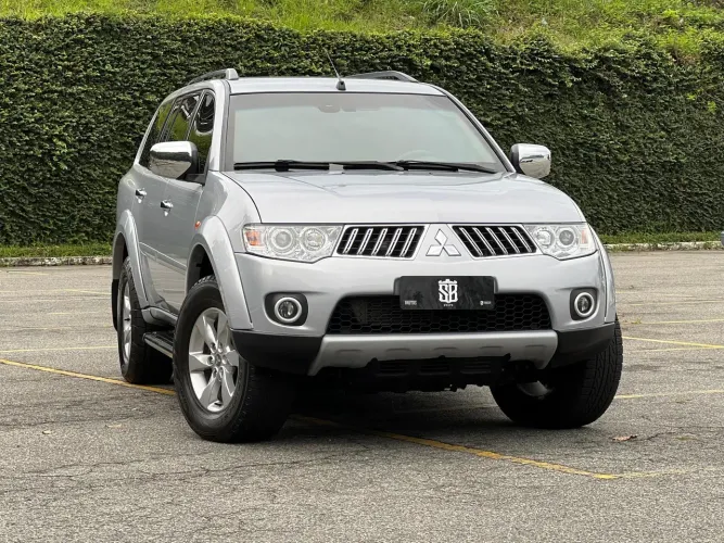 Mitsubishi Pajero Dakar HPE 3.2 4X4 T.I Dies 5P AUT 2013