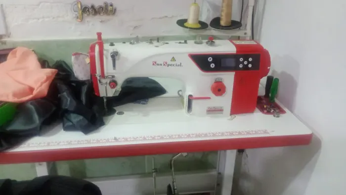 Máquina de costura 