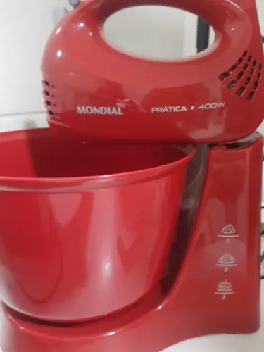 Batedeira cor vermelho prática 400W marca mundial.