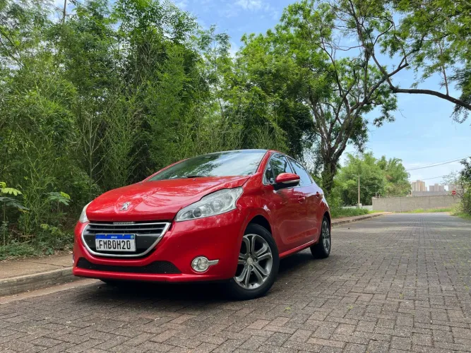 Peugeot 208 Griffe 1.6 Flex 16V 5P Aut. 2016