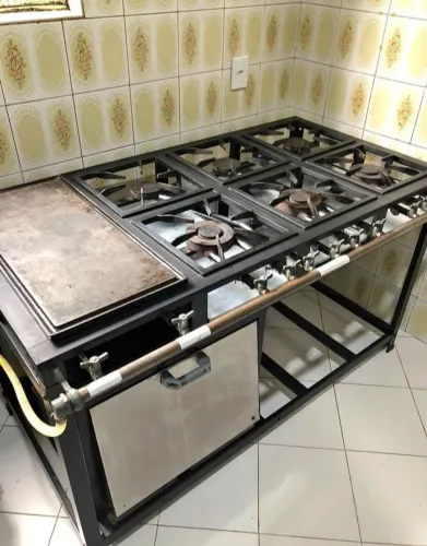 Fogão industrial 6 bocas com forno
