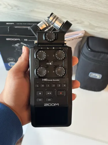 Gravador Digital Portátil Zoom H6 Handy Recorder - Preto