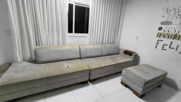 Sofá grande 3,20m + Puff usados - R$ 800 (aceito oferta)