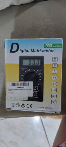 Multímetro digital