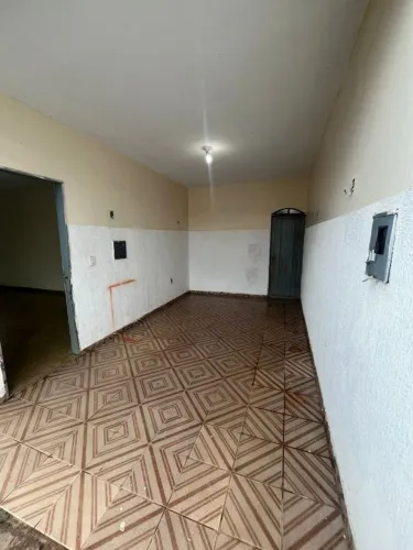 ? CASA À VENDA - QR 518, SANTA MARIA NORTE ?