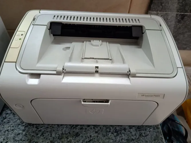 Vendo Impressora Hp Laserjet P1005, funcionando só colocar toner.