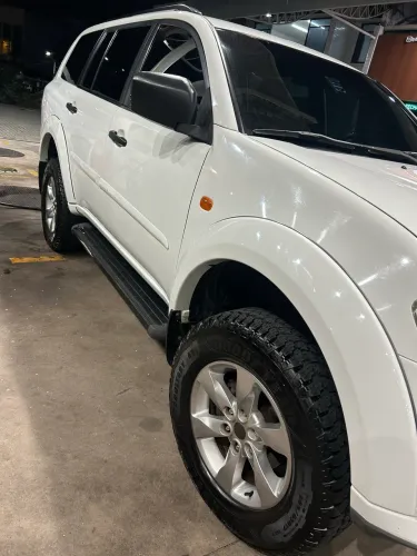 Mitsubishi Pajero Dakar 3.2 4X4 T.i. Dies. 5P Aut. 2015