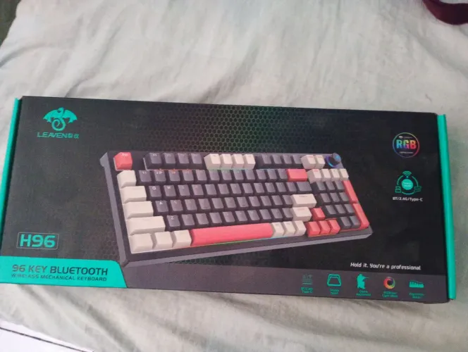 Teclado mecânico leaving COM DEFEITO