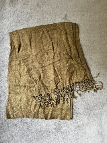 cachecol / pashmina marrom com franjas