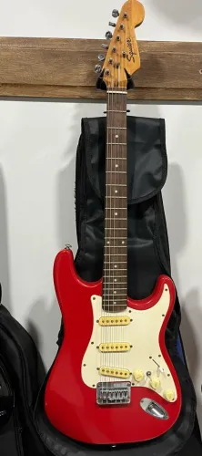 Guitarra Squier bulet