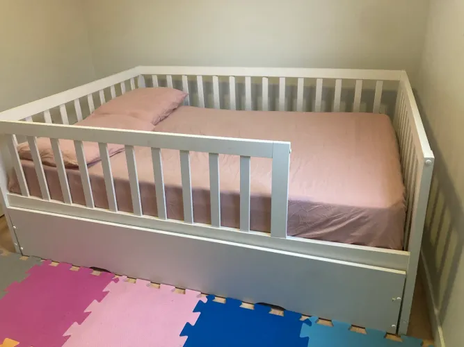 Cama Casal Montessoriana com Cama Auxiliar - 100% MDF