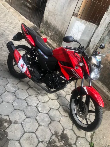 Fazer 150 pra vender único dono chave reserva é manual moto nova