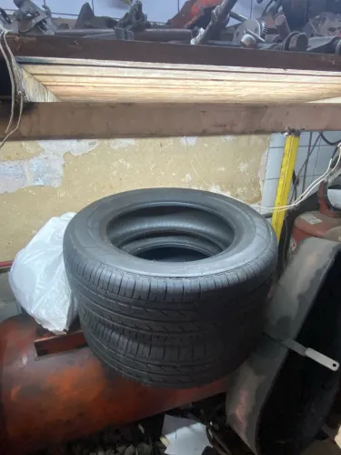 Pneus novos zerados 205/60R16
