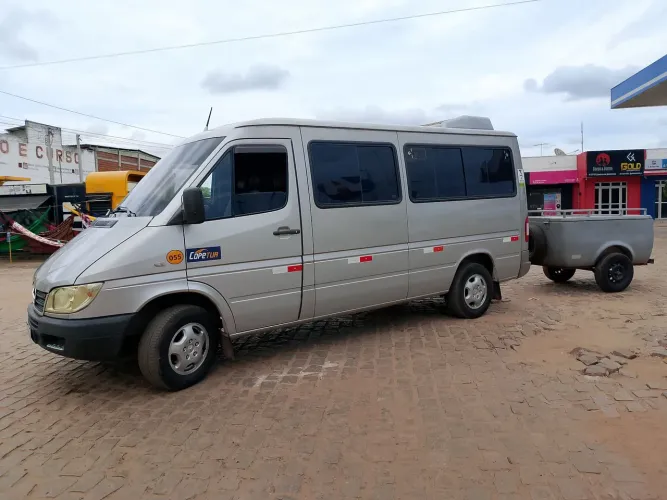 Vendo Sprinter Mercedes 313 ano 2010  *
