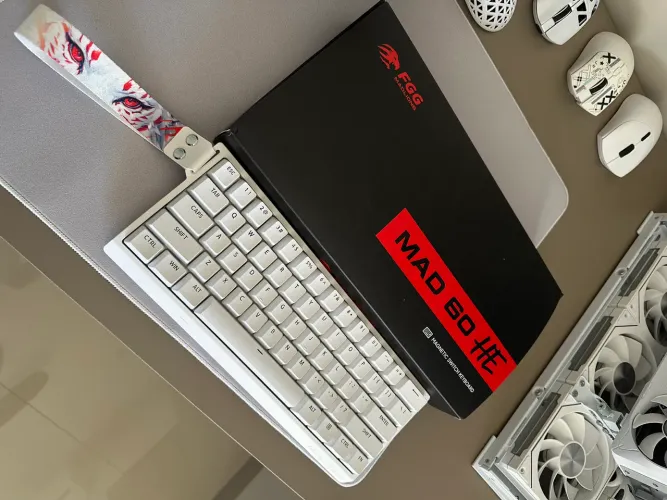 Teclado magnético FGG mad60