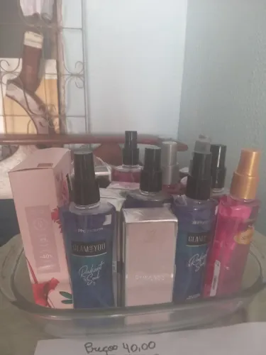 Vendo perfumes.