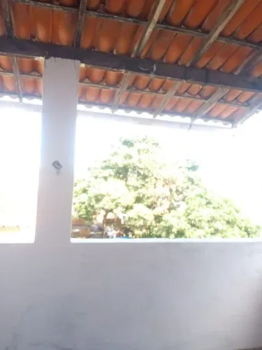 Alugo casa