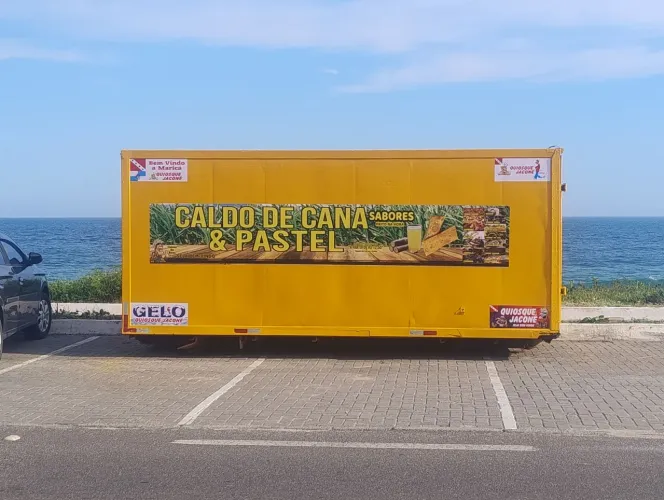 Baú isotérmico Câmara Frigorifica sem Motor Containe 5.50x2.20 retirada em Maricá