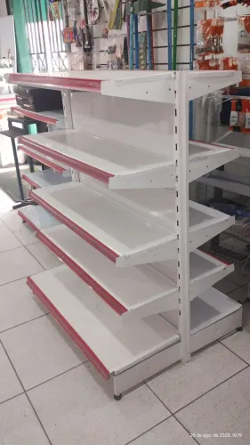Gondula de centro pintura orginalde fábrica medindo 1:28x97largura