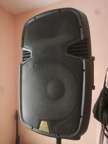 Caixa de Som Ativa 15" Clark Audio (400W) - Ideal p/ Festas, Sítio e DJs!
