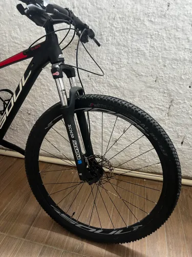 Vendo bicicleta SL329 MONTE NEGRO SUNTOUR toda original