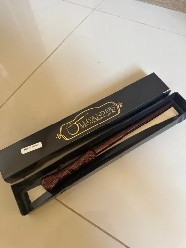 Kit Fantasia e Boneco Harry Potter - Grifinória