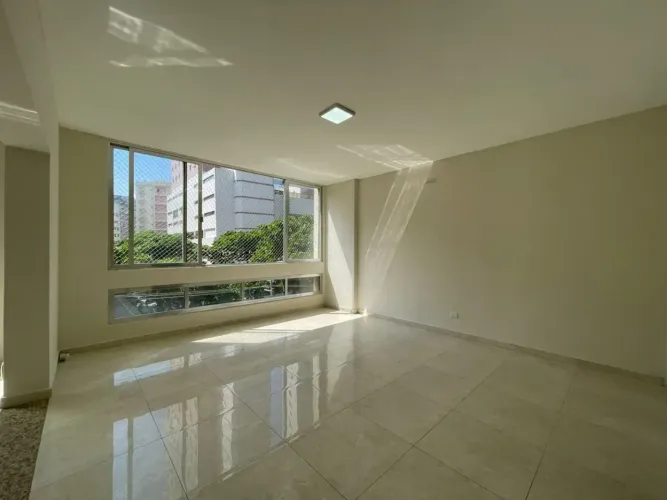 Apartamento para venda a 50 metros da praia do Gonzaga - Santos - São Paulo