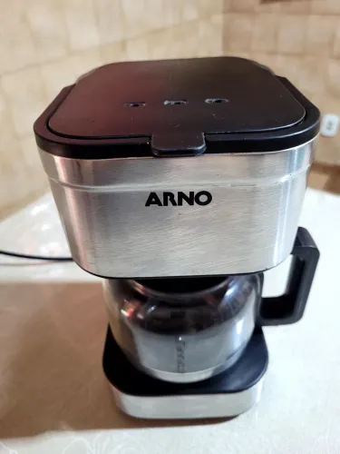 Cafeteira Arno, muito linda, e em perfeito estado.
