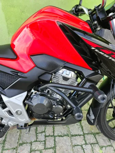 Moto muito nova