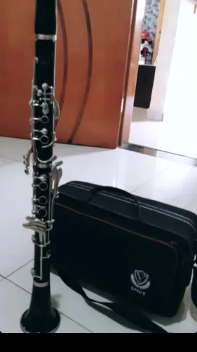 Clarinete Eagle
