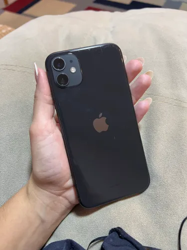 iPhone 11