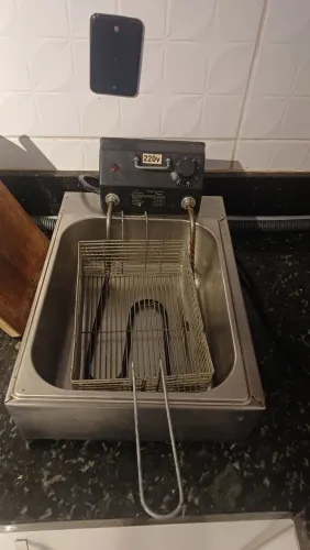 Fritadeira 150 retirada no arapongas 