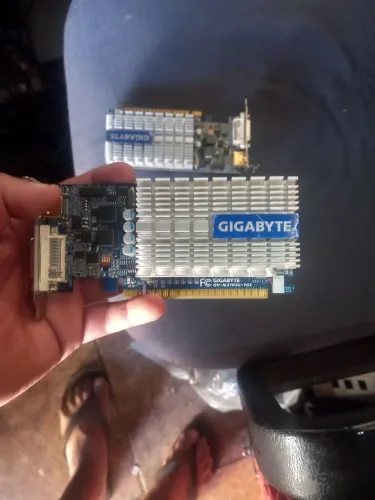 Placa de video gv n210sl 1gI