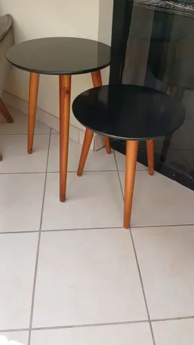 Mesinha de Canto, Pés palito, estilo retrô