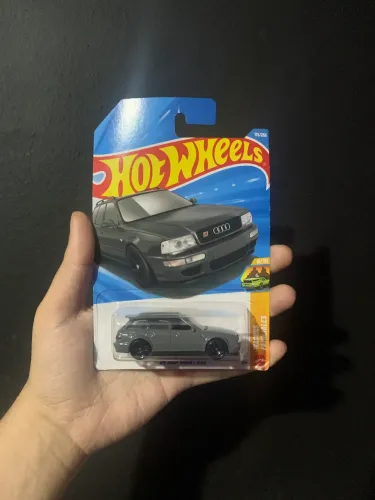 Audi Avant rs2 - Hotwheels