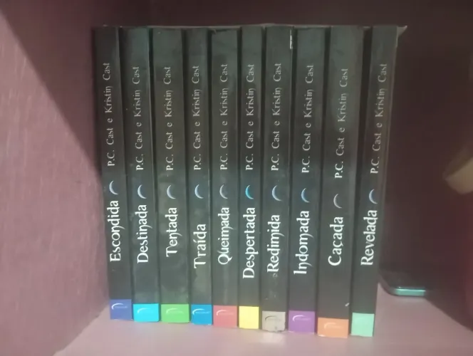 livro, romance, fantasia, jovem, série completa, P.C. Cast